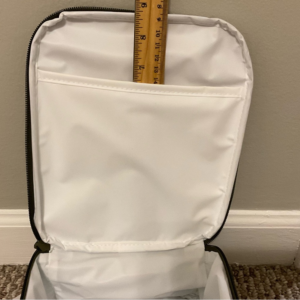 Vera Bradley “Lunch Bunch” Lunch Bag/Lunch Tote - Picture 12 of 15